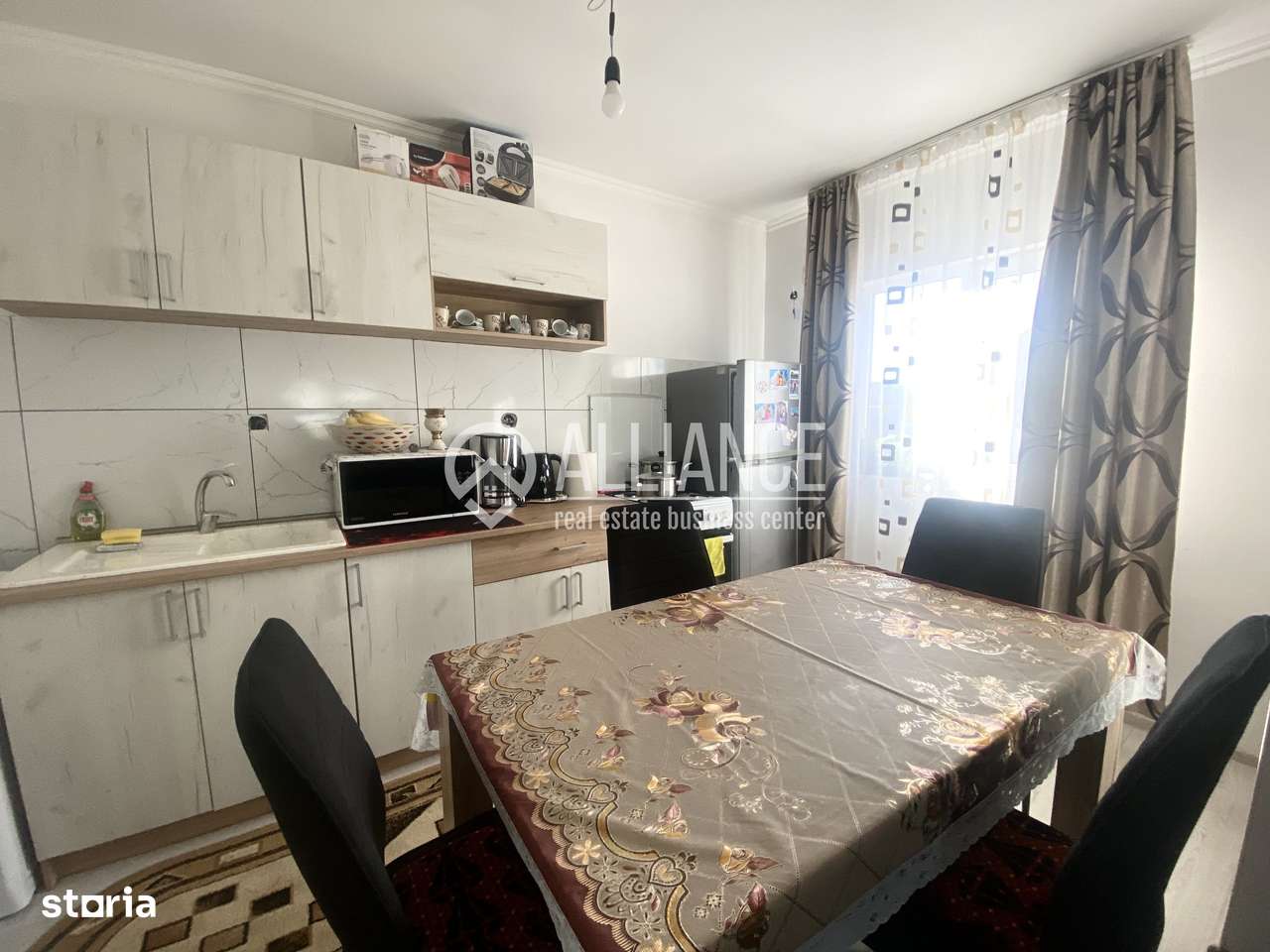 Castelu (COD 07) Casă 4 camere cu teren de 625 mp-0