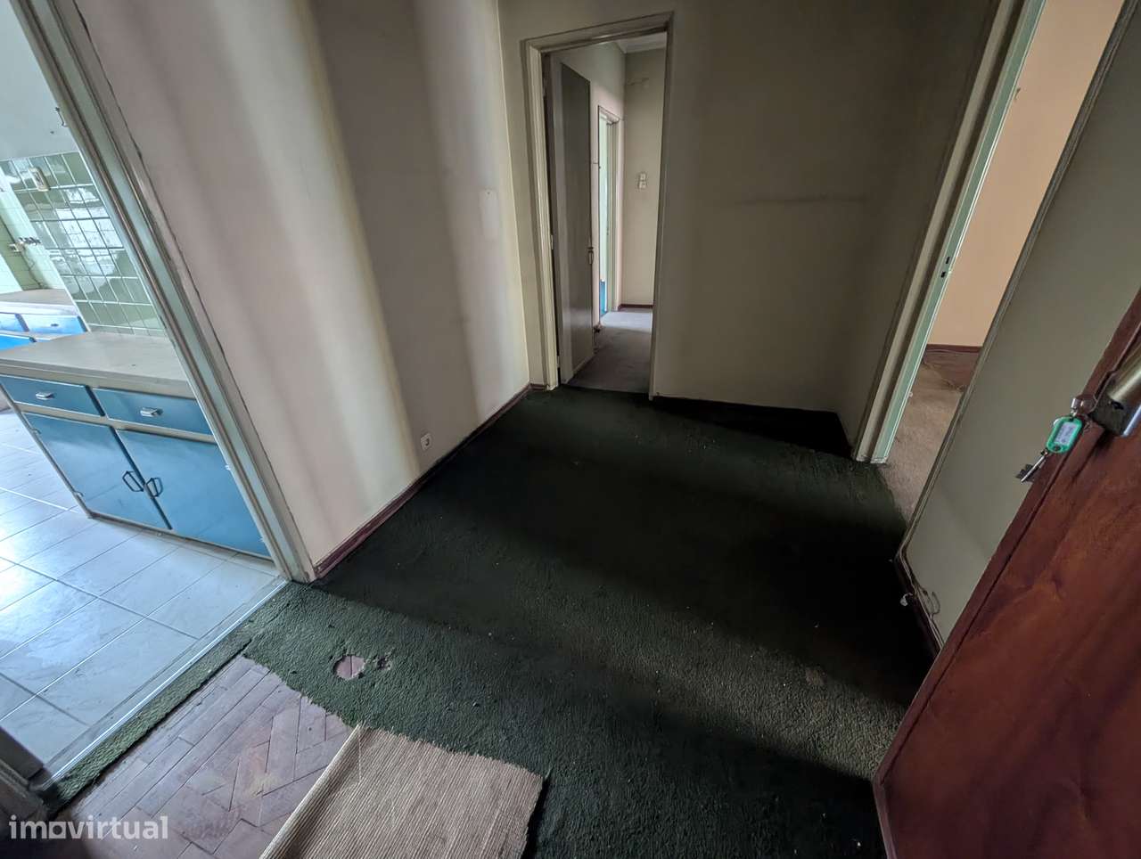 T3 Rua Lusiadas Para Remodelar-36