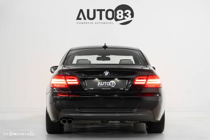 BMW 330 d Auto - 4