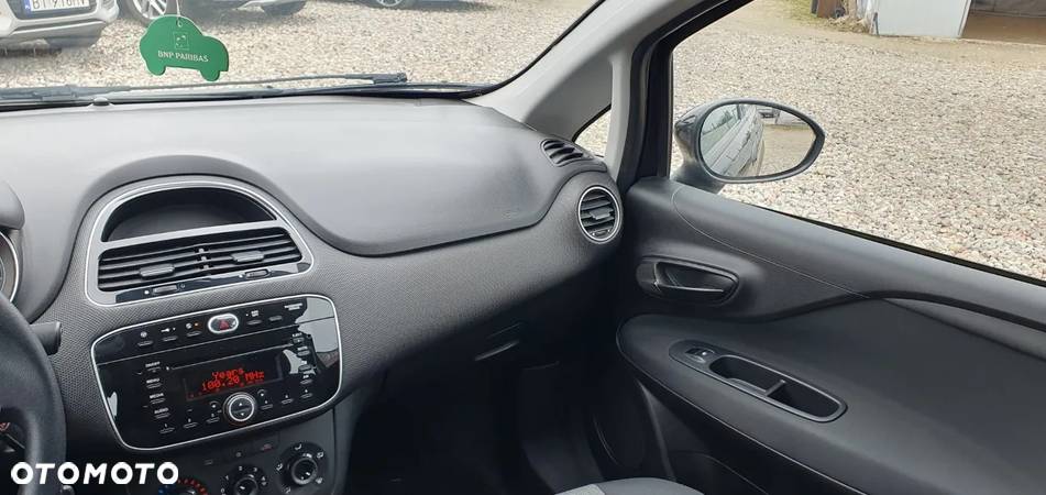 Fiat Punto 1.4 Easy S&S - 23