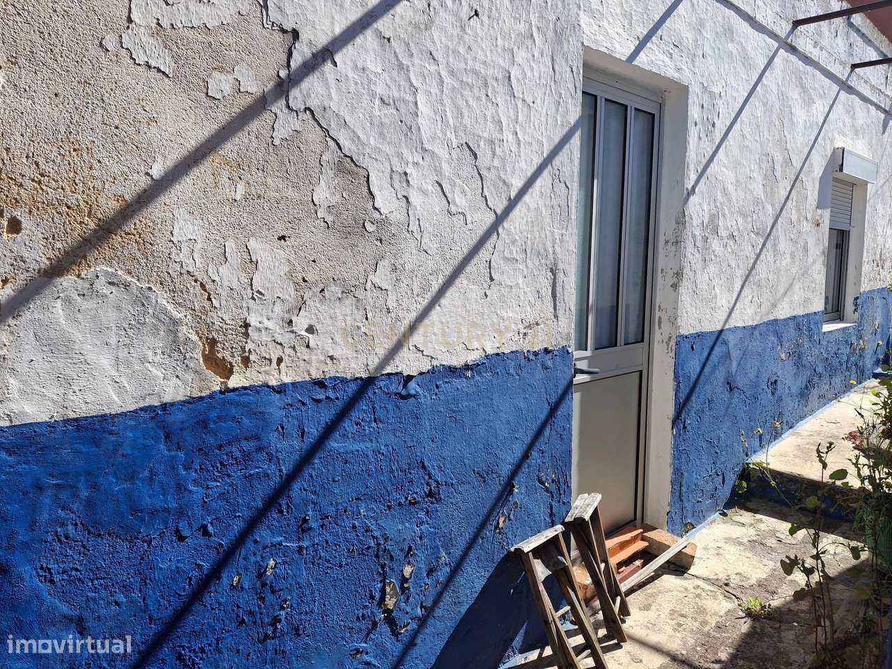 Moradia para Recuperação no Montijo com Jardim e Garagem-18