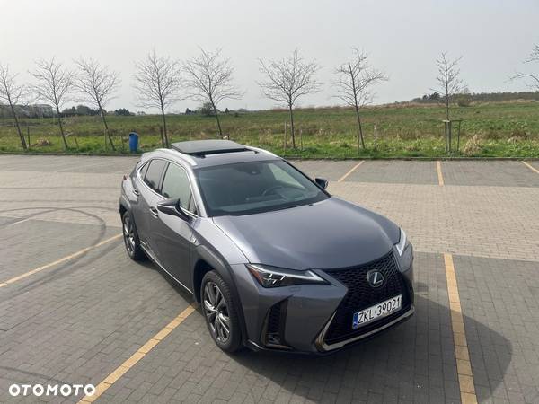 Lexus UX 250h F SPORT - 1