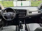 Mitsubishi Outlander - 20