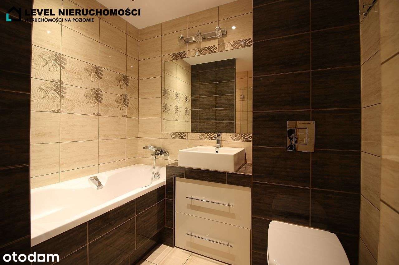 Dom w środku miasta-10