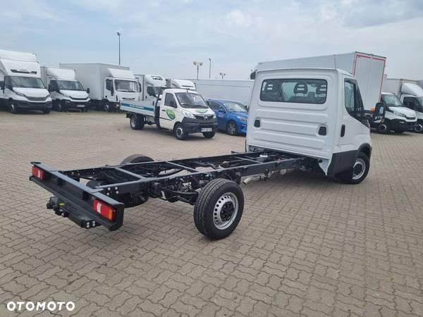 Iveco DOSTEPNY OD RĘKI DO ZABUDOWY !!! - 4