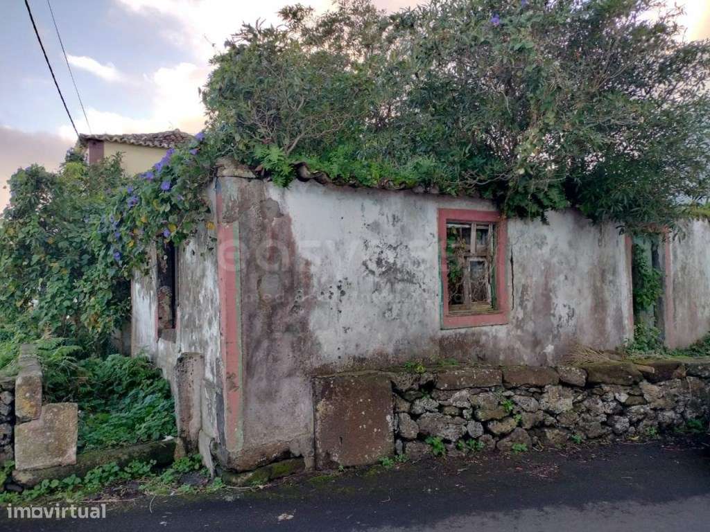 Ruína com Potencial Único em Zona Muito Procurada - Grande imagem: 4/23