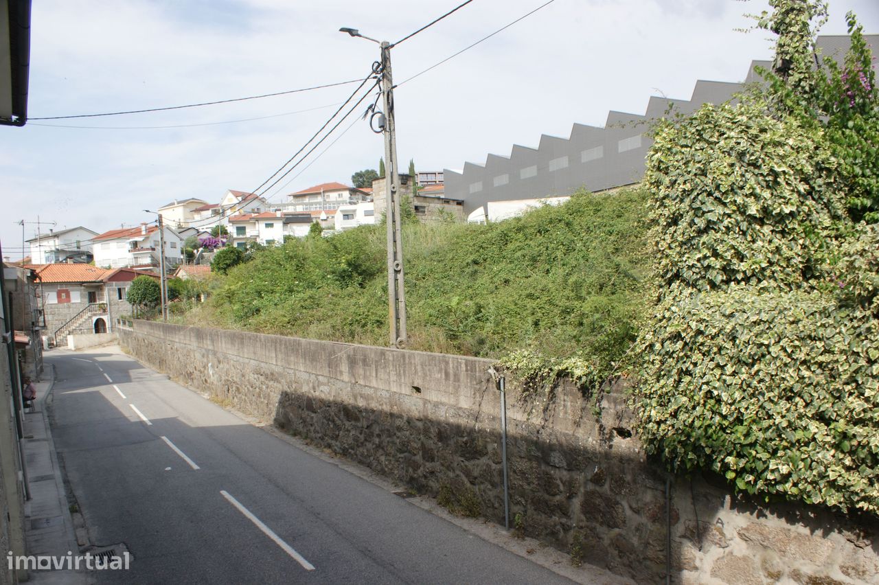 Terreno Para Construção  Venda em Creixomil,Guimarães