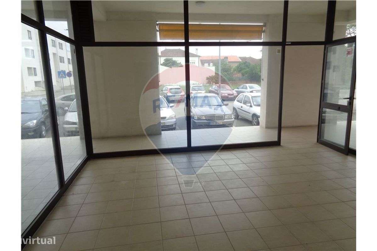 Loja com Garagem na Quinta da Nora - Grande imagem: 5/8