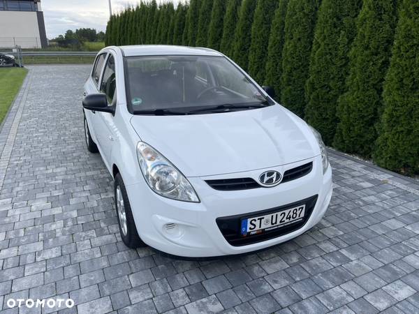 Hyundai i20 - 23