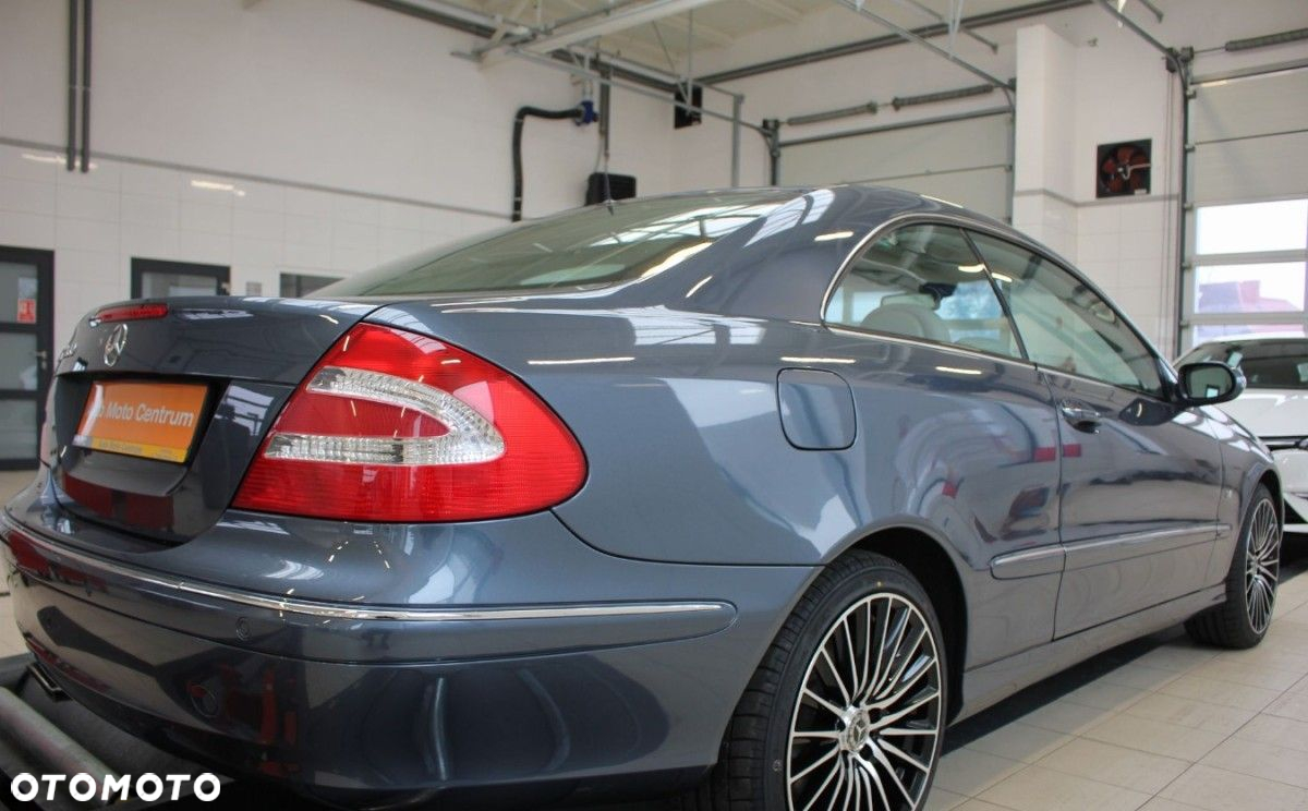 Mercedes-Benz CLK - 6