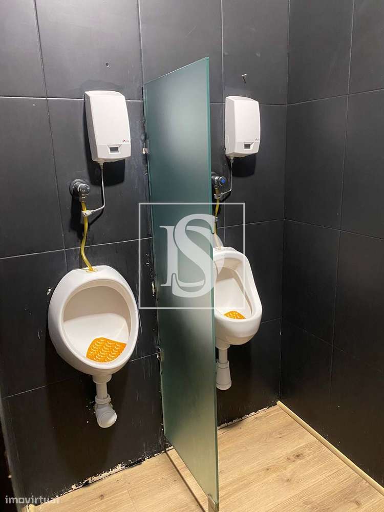 Trespasse restaurante/hamburgueria em Braga — Oportunidade Única de In-20