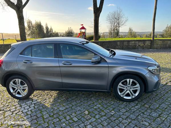 Mercedes-Benz GLA 180 CDi Urban - 4