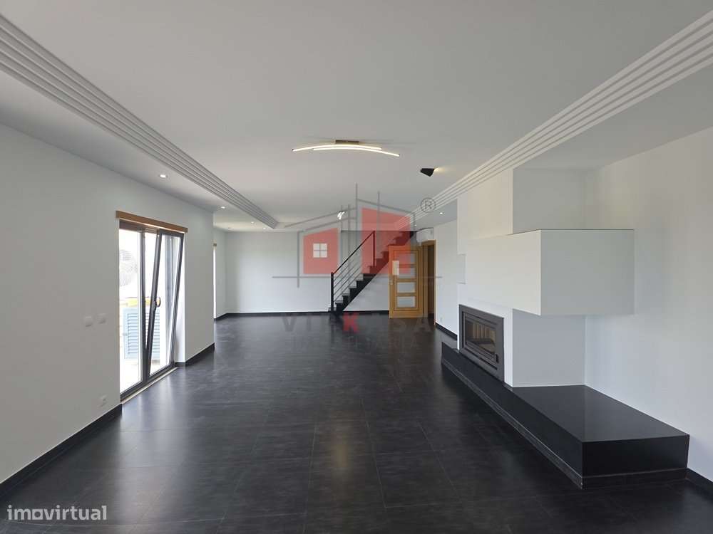 Apartamento T3+1 em Mafra-14