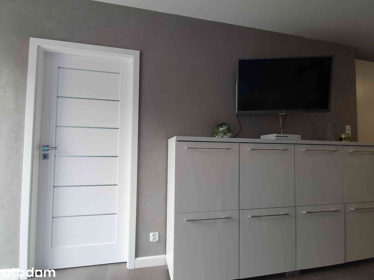 Dwupokojowe mieszkanie z komórką lokatorska i tarasem - Pełny obrazek: 4/17