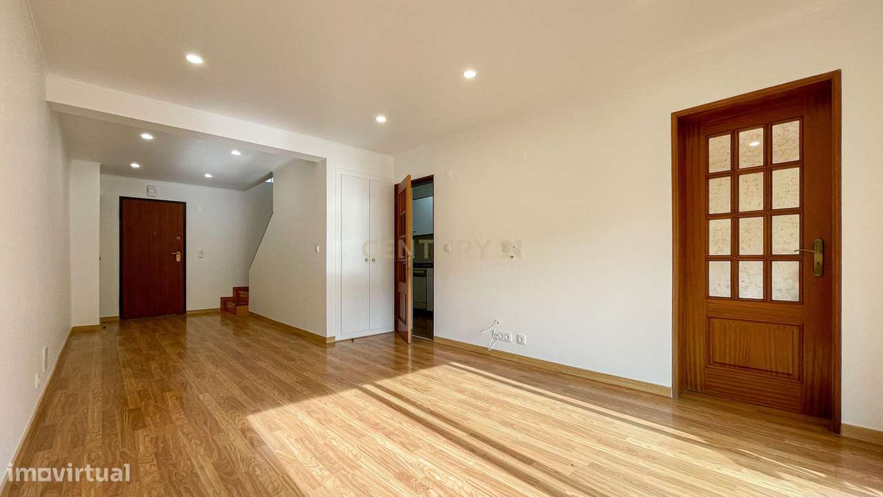 Apartamento T3 Duplex - Telheiras - 5 min Metro-4