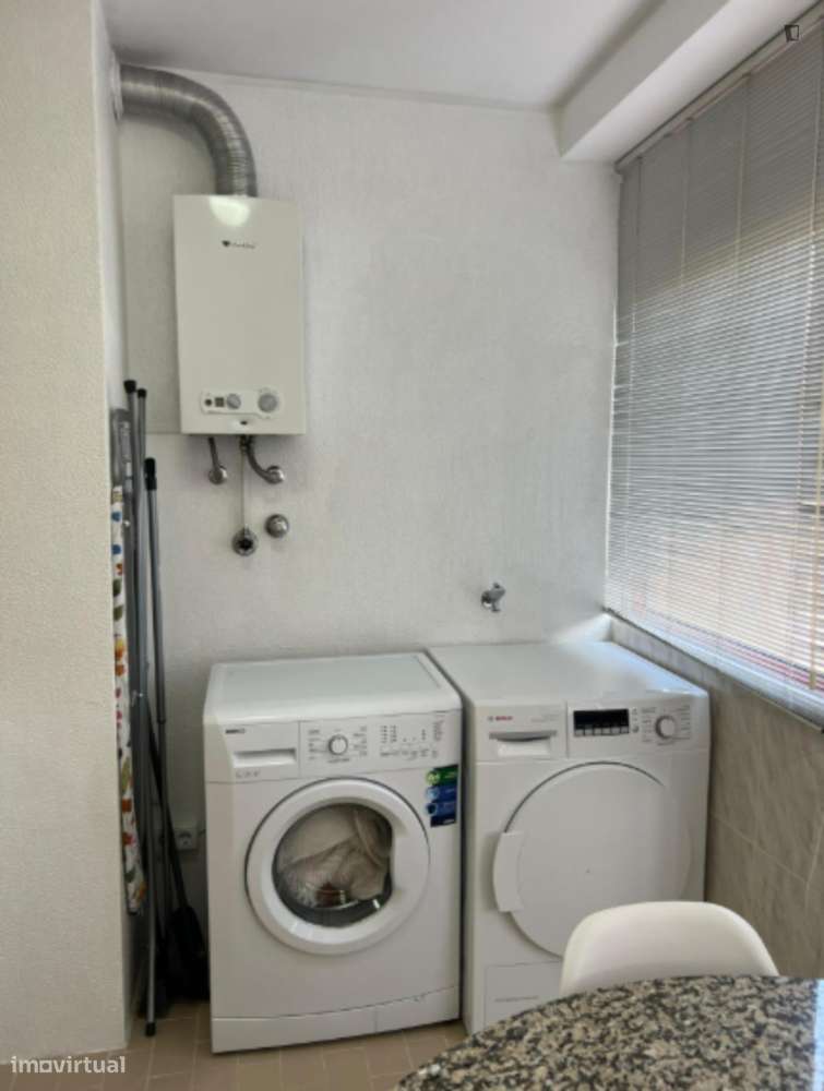 Quarto - localizado em Canidelo Porto - Grande imagem: 4/6