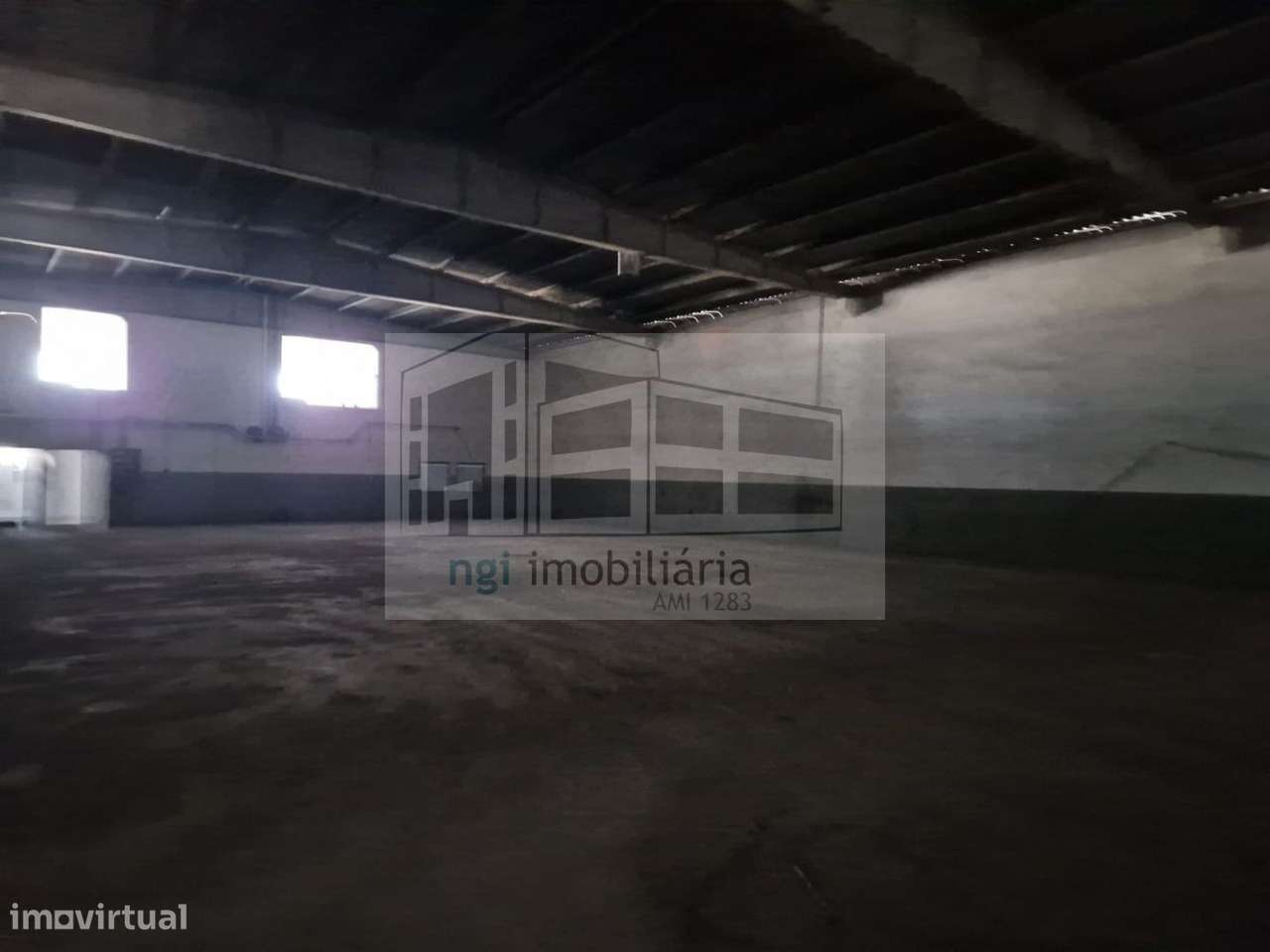 Armazém Alhos Vedros INVESTIMENTO - Grande imagem: 4/40