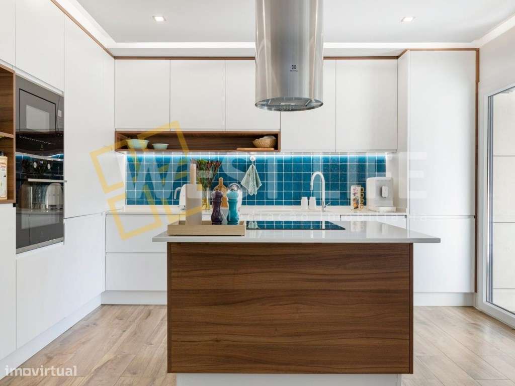 Apartamento T3 em zona nobre - Localização privilegiada - Totalment... - Grande imagem: 2/29