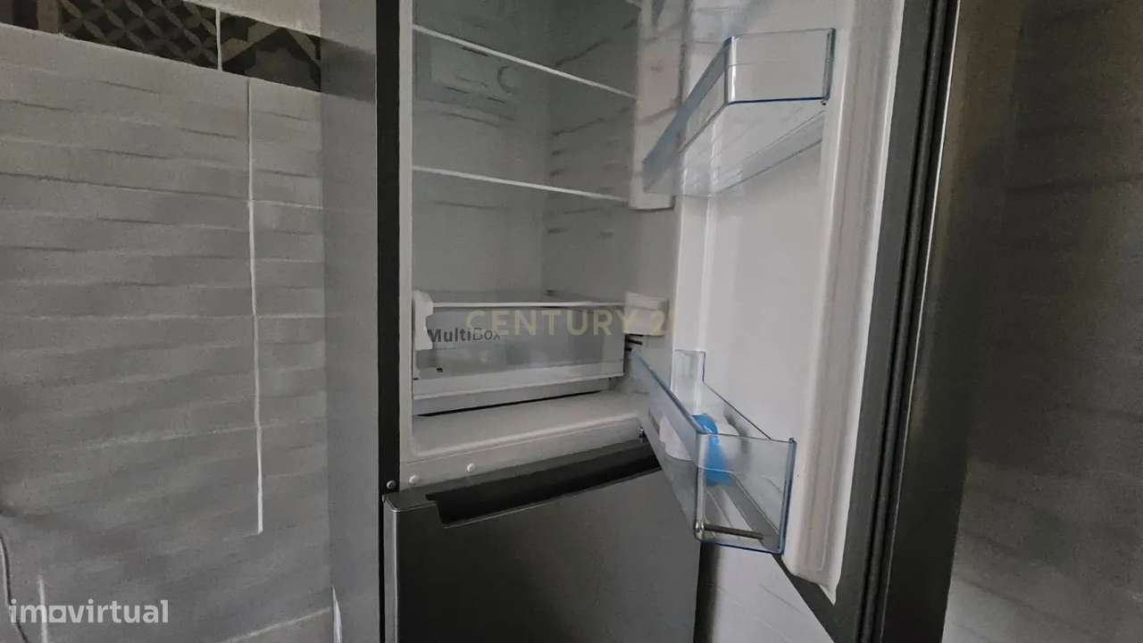 Apartamento T1 no Barreiro - Zona ARU - Zona Ribeirinha-11