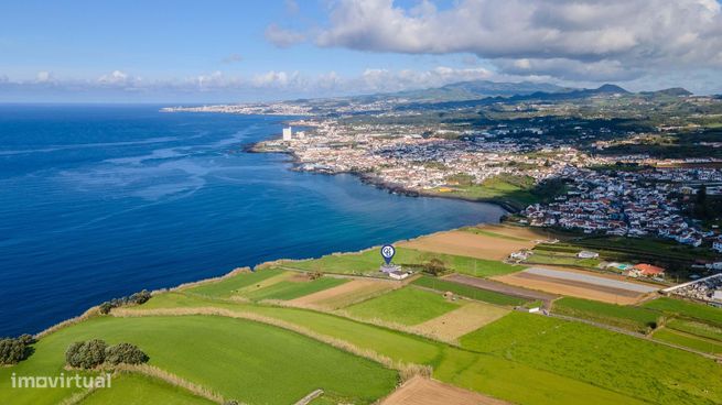 Moradia T3 com vista deslumbrante em Lagoa-47