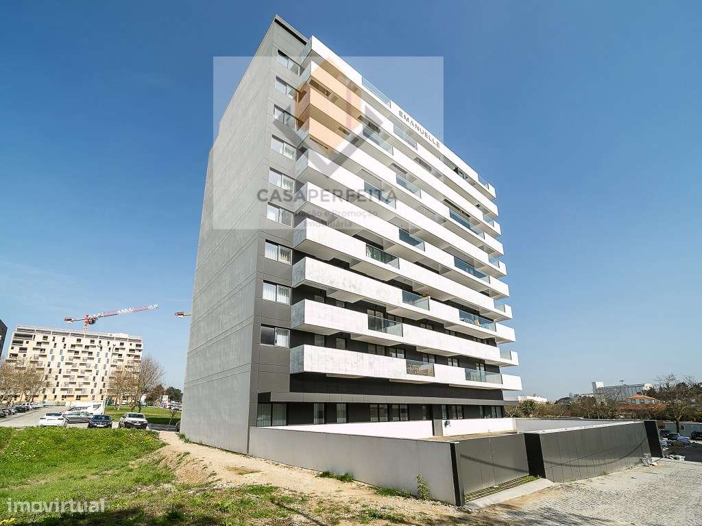 Fantástico T1 com Varanda Junto à Exponor - Leça da Palmeira-24