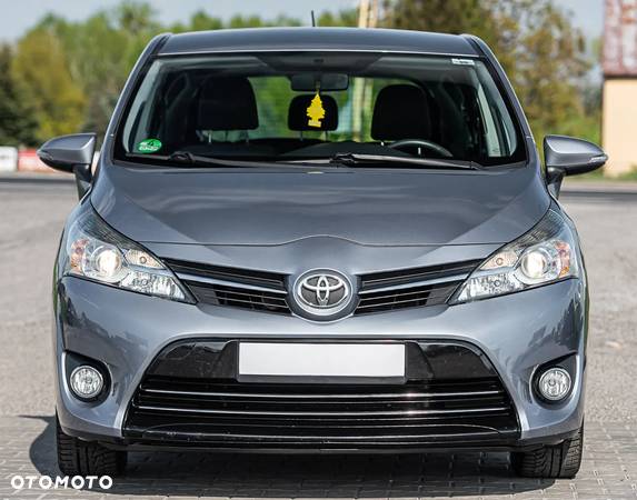 Toyota Verso 1.8 Prestige - 4