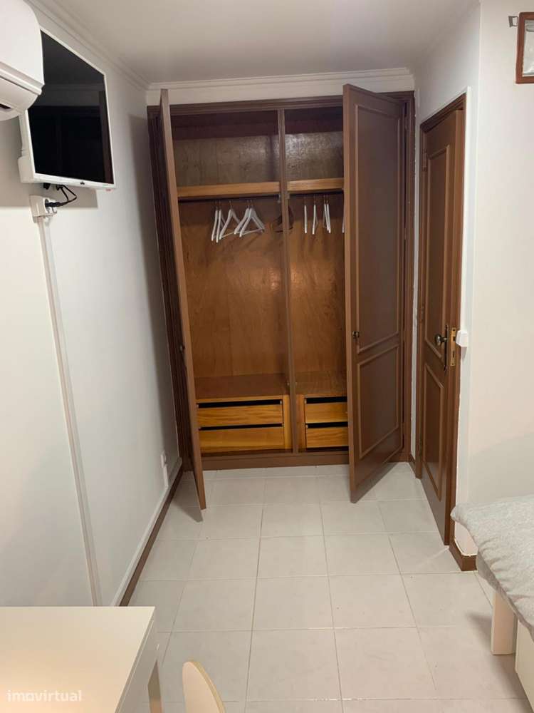 Quarto - localizado em Bonfim Porto - Grande imagem: 4/9