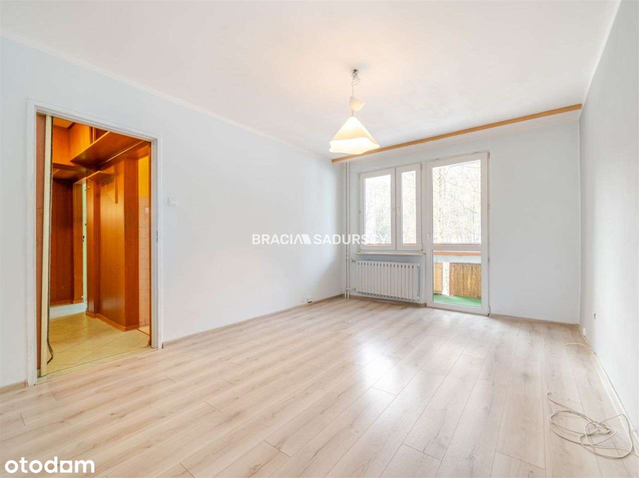 Mieszkanie w parku/2 niezależne pokoje/duży balkon-1