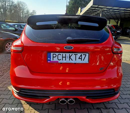 Ford Focus 2.0 EcoBoost ST mit Leder-Sport-Paket - 5