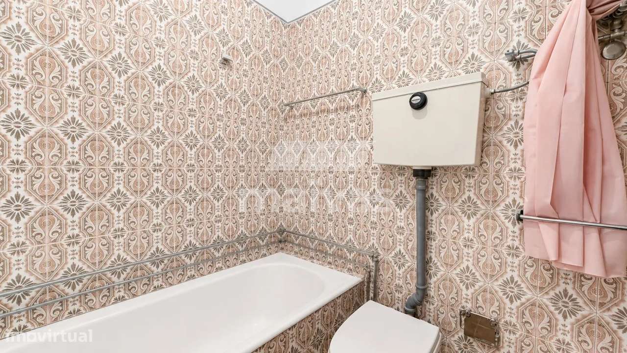 Apartamento T1 - Rua Santa Catarina, Porto-13