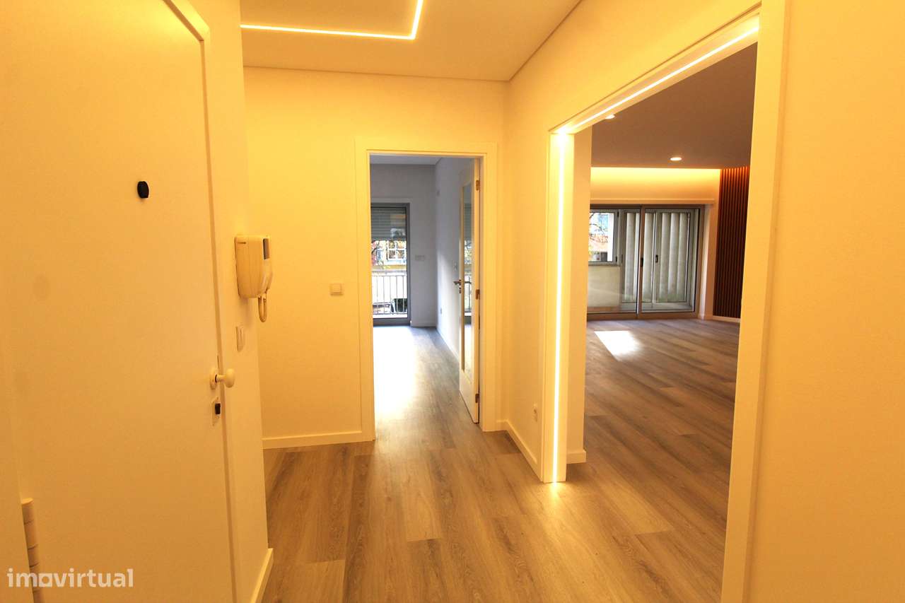 Apartamento T3 Remodelado - Grande imagem: 4/12