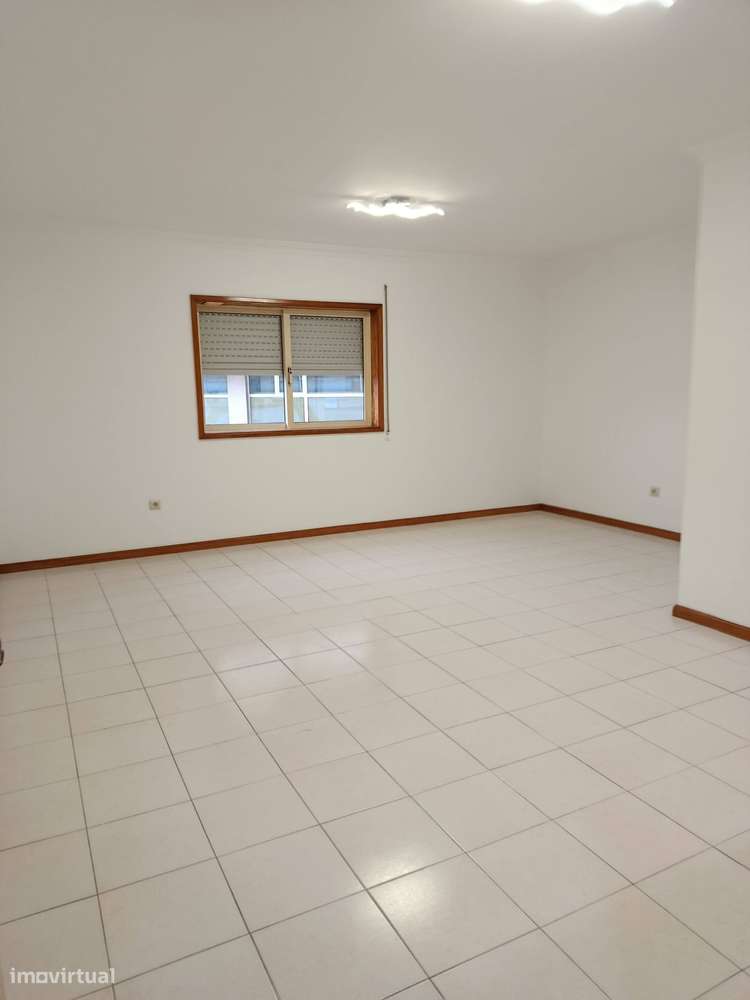 Apartamento T1, com lugar de garagem, Canidelo-8