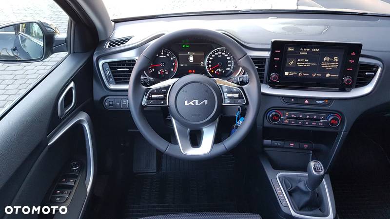 Kia Ceed 1.5 T-GDI M - 9