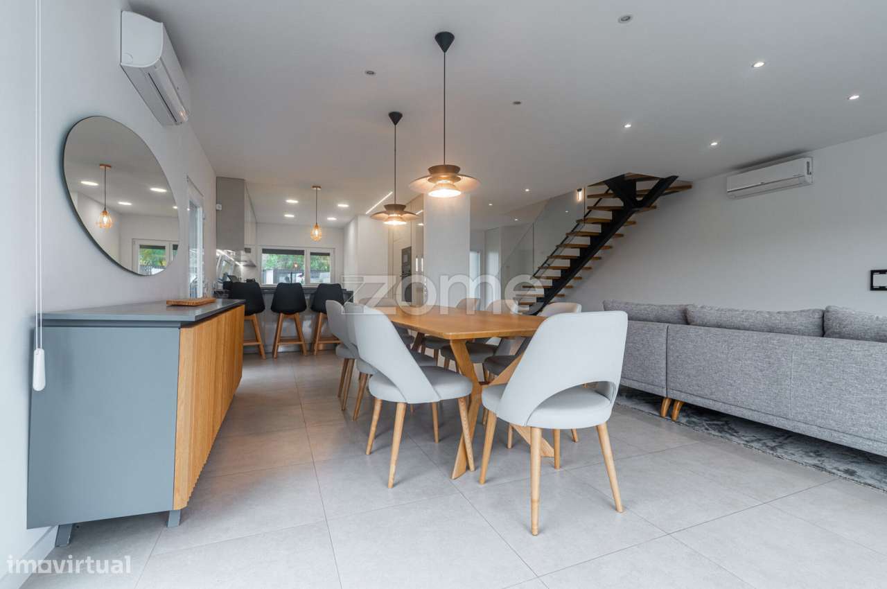 Moradia Isolada T3 com Piscina em Cascais-8