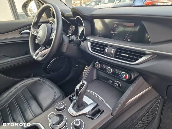 Alfa Romeo Stelvio 2.0 Turbo Veloce TI Q4 - 23