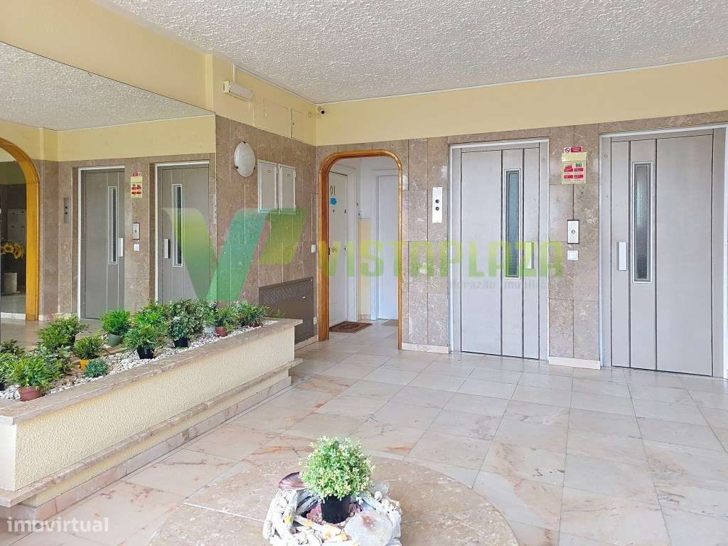 Apartamento T1 à venda na Praia Da Rocha-34