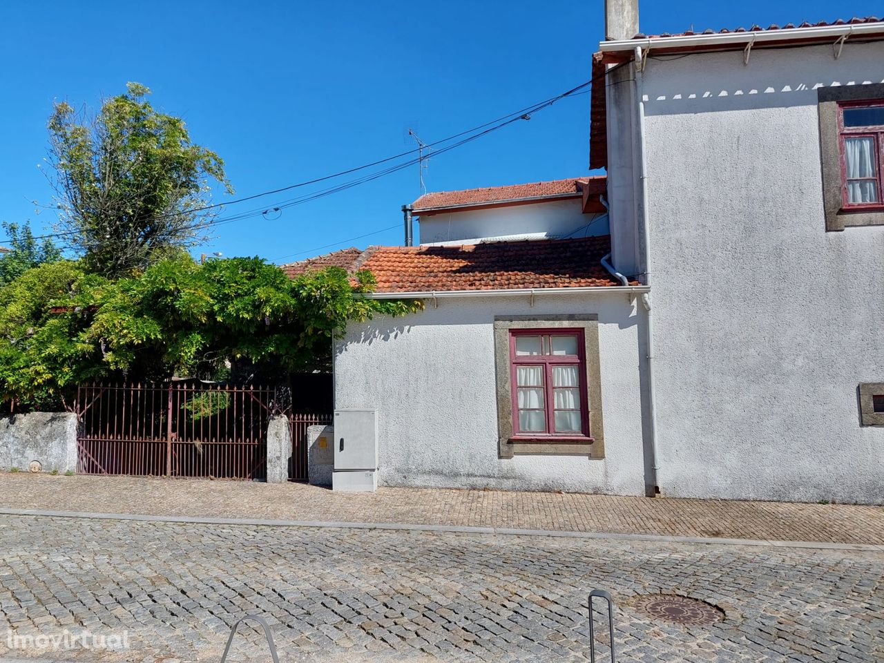 Vende-se Moradia T4 - Fiães - Santa Maria da Feira