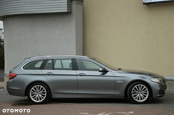 BMW Seria 5 525d Luxury Line - 19