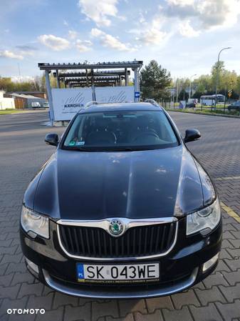 Skoda Superb 2.0 TDI Exclusive - 3