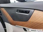 Volvo XC 90 - 31