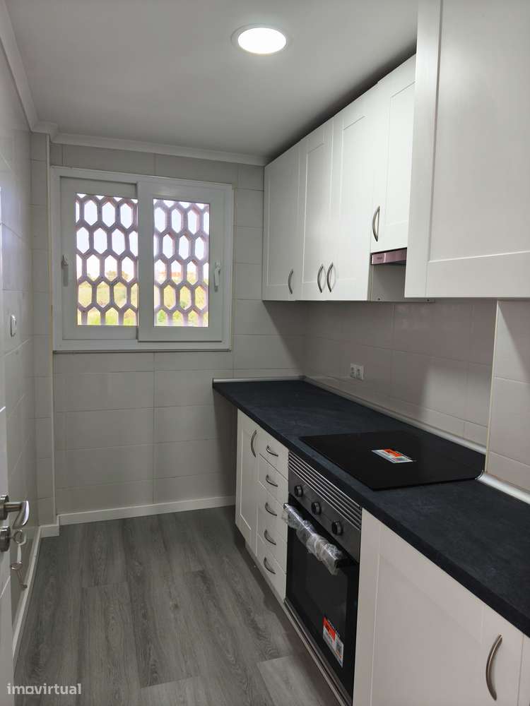 T2 Pontinha-Odivelas, Às Portas de Lisboa, Totalmente Remodelado. - Grande imagem: 4/20