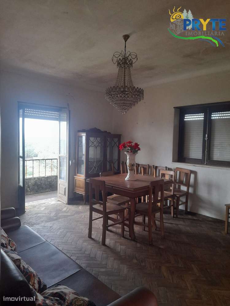 Moradia de tipologia T2 situada a 5 minutos da Vila da Sertã-17