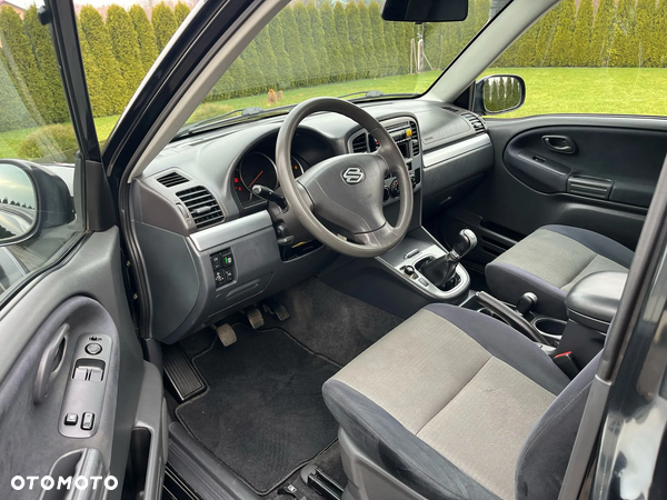 Suzuki Grand Vitara 1.6 - 9