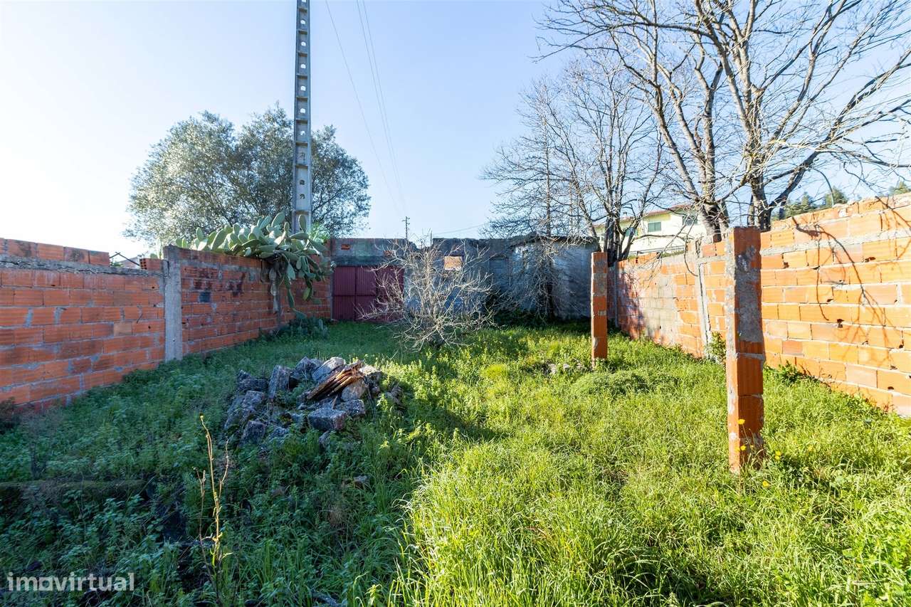 Terreno urbano com 1.028 m2 em Albergaria, Marinha Grande-5