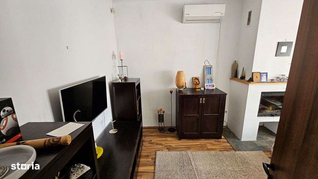 Casa de vanzare central, langa Liceul Papiu-6