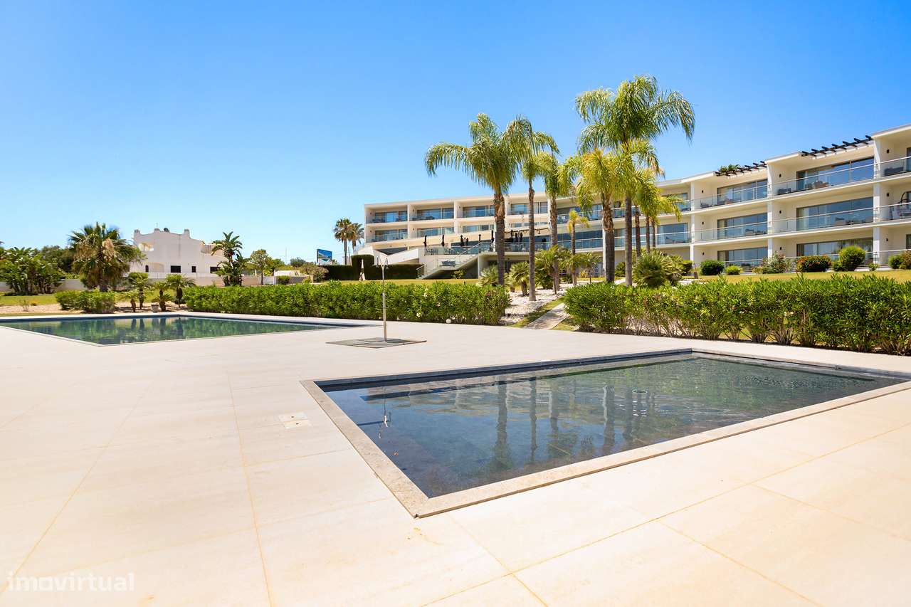 Moderno apartamento a 600m da praia-14