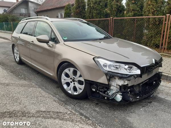 Citroën C5 Tourer HDi 165 FAP Selection - 2