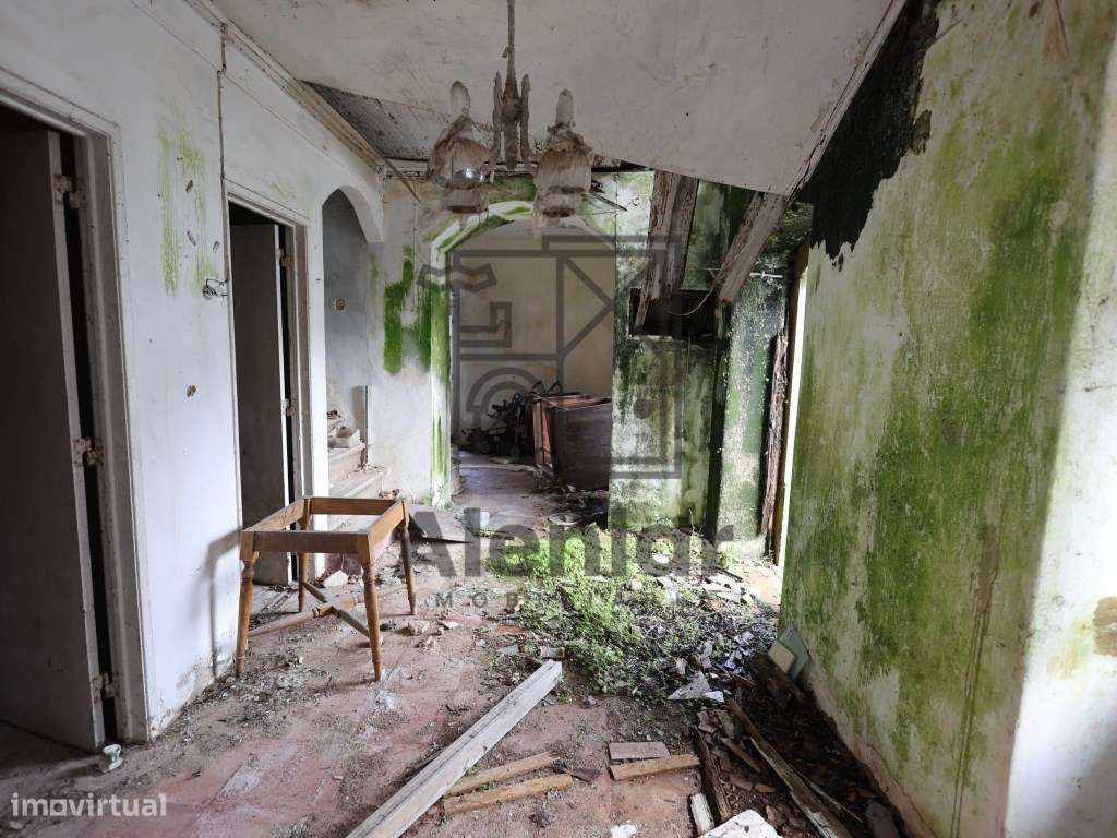 Moradia para recuperar em Alenquer - Grande imagem: 5/32