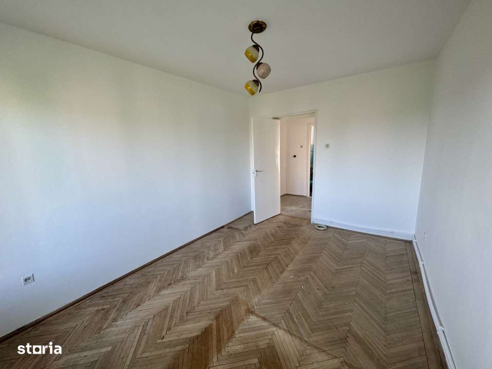 Apartament 2 camere etaj 4 - Imagine principală: 2/7