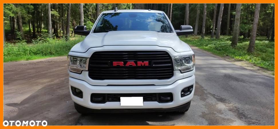 Dodge RAM - 8